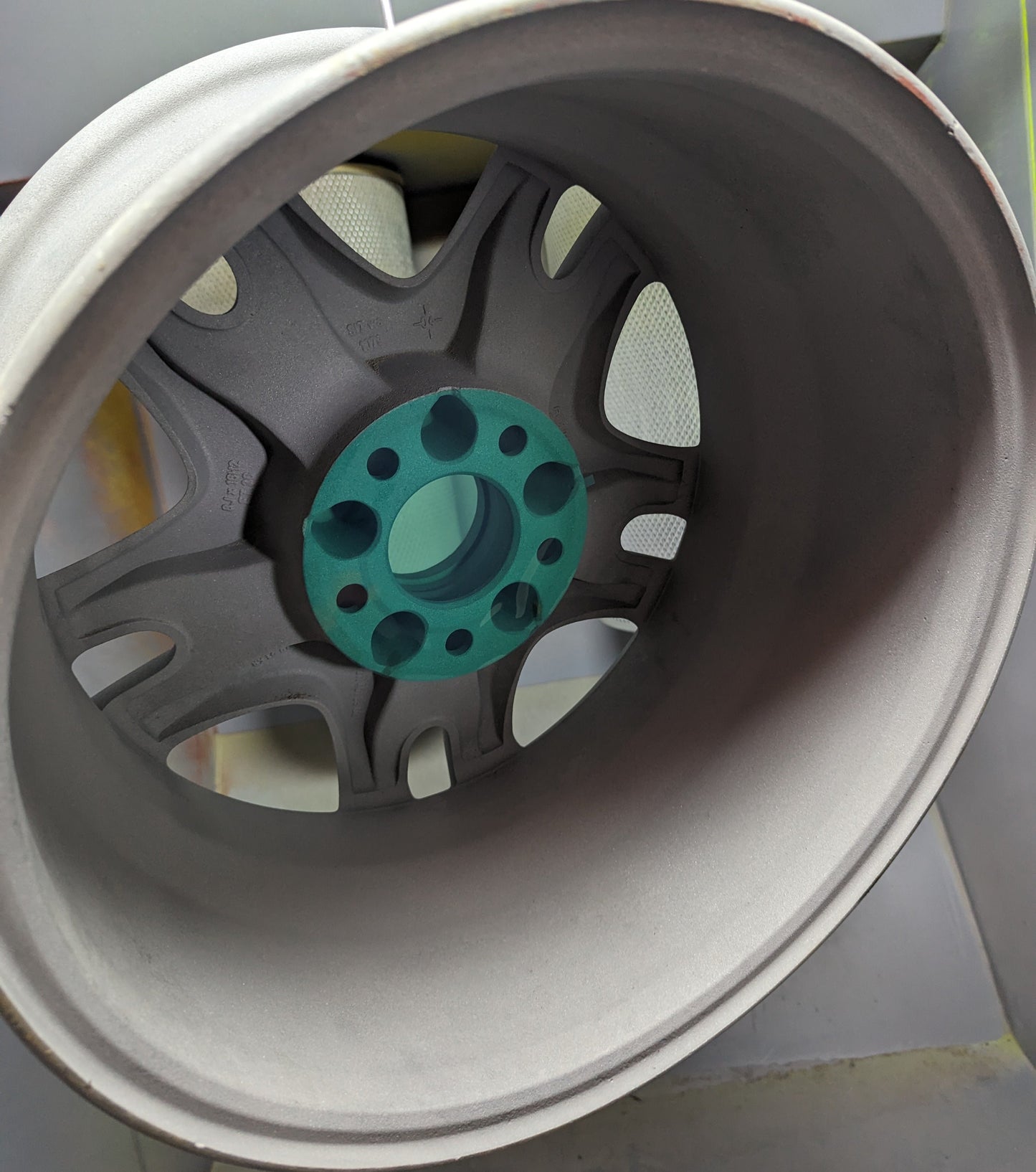 Alloy wheel polyester 220°C masking discs/ dots